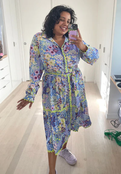 Button Down Dress in Zesty Spring - Image 11